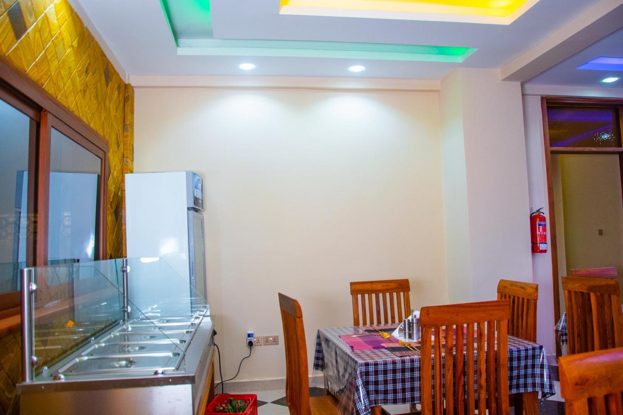 Aves Executive Hotel Arusha Exterior photo