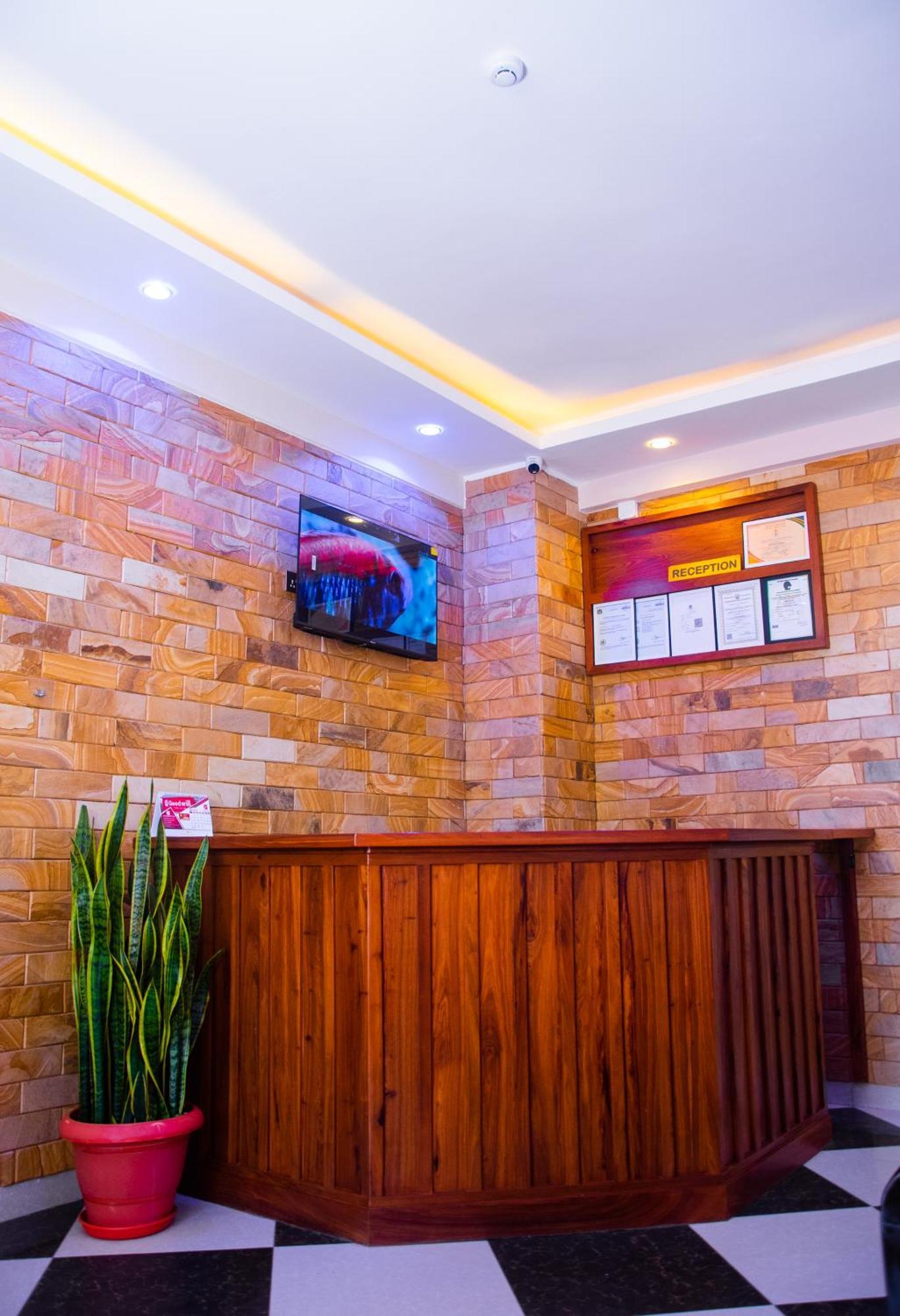 Aves Executive Hotel Arusha Exterior photo